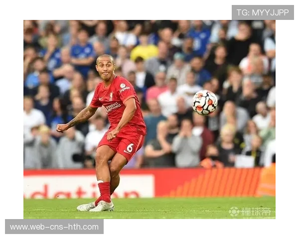 教练团队建设：助理教练与分析师在现代足球中的作用