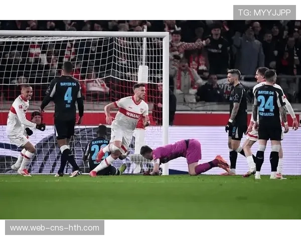 斯图加特米舍诺维奇第84分钟绝杀科隆，左路肋部传中战术精准执行